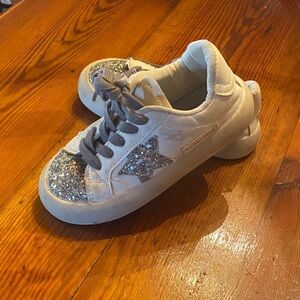 Kids Sparkle Star Sneakers - Glitter and White